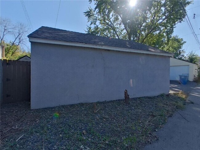 Building Photo - 3755 Major Ave N
