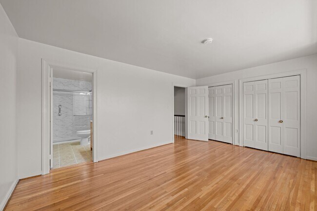 Building Photo - 605 H St SW