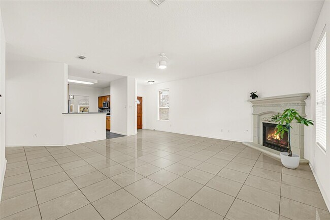 Building Photo - 19438 Hillside Springs Cir