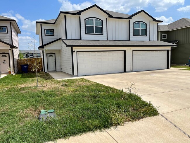 Primary Photo - Town home for rent