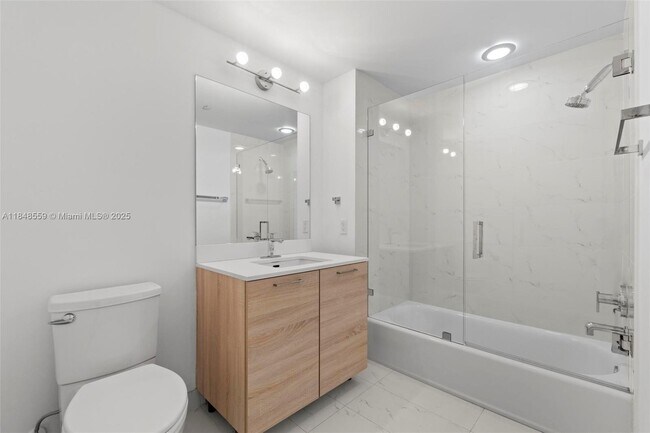 Building Photo - 16385 Biscayne Blvd