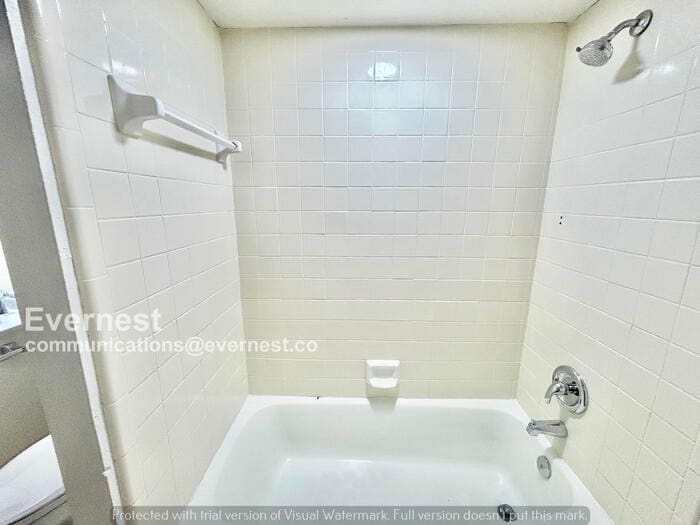 Building Photo - 1408 Sunny Glen St