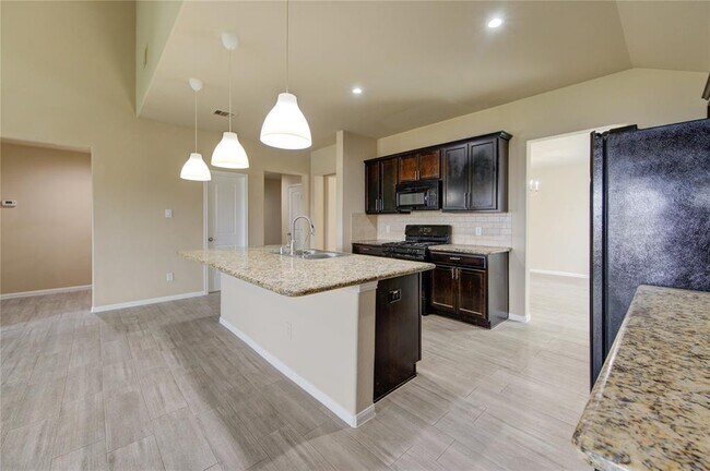 Building Photo - 17834 Royal Breccia Ln