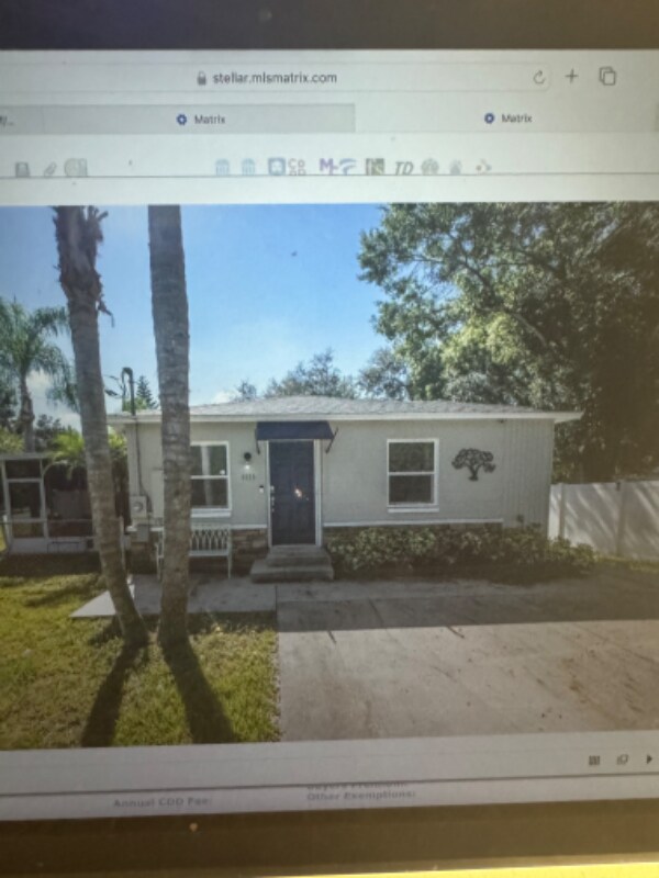 Building Photo - 9725 Alsobrook Ave