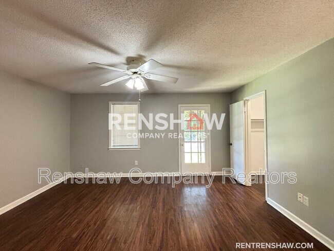 Building Photo - 6436 Macon Rd