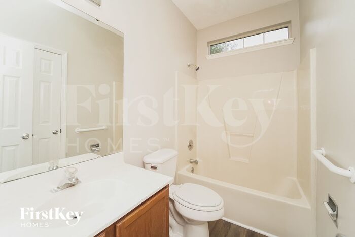 Building Photo - 5206 Cressingham Ct