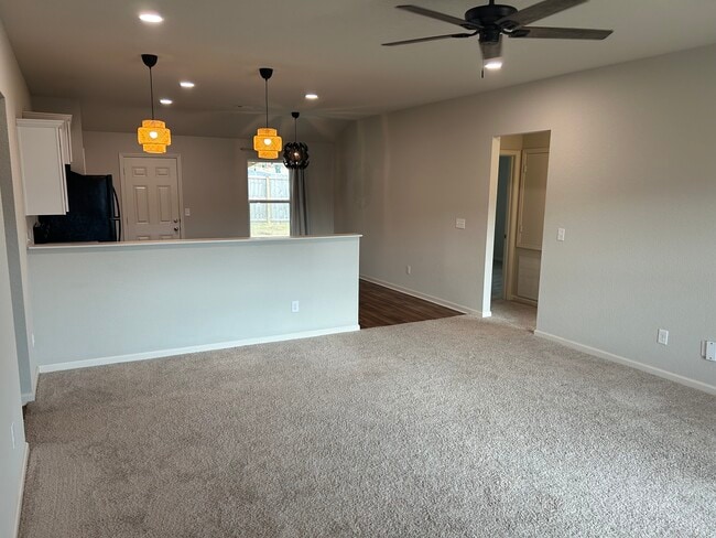 Building Photo - 1170 Rockwell Dr