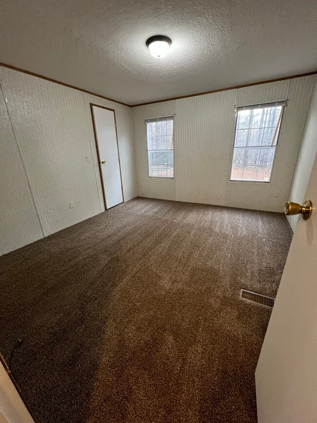 Building Photo - 34 Goldfinch Ln