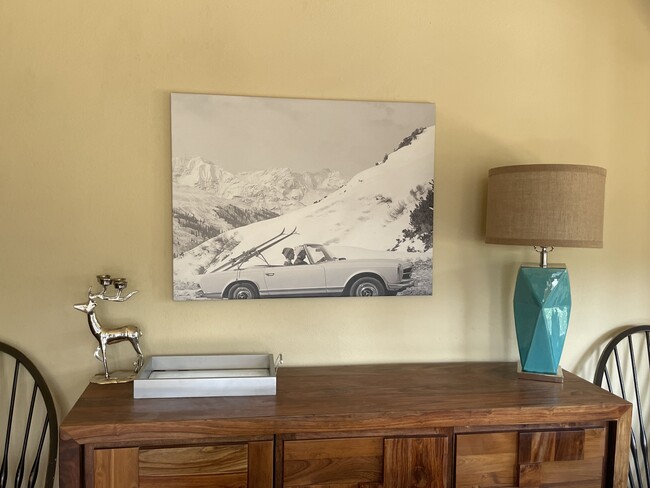 Building Photo - 230 Nottingham Rd