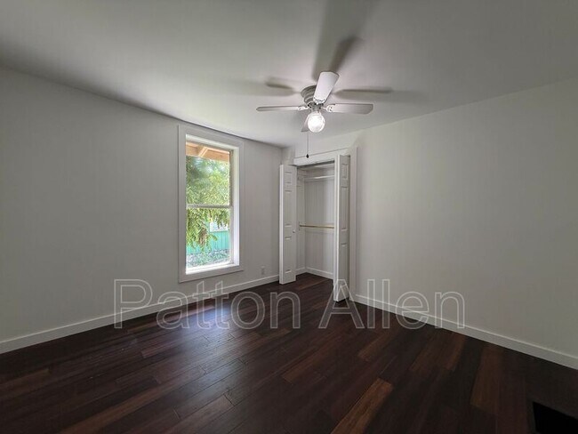 Building Photo - 152 Ardmore St