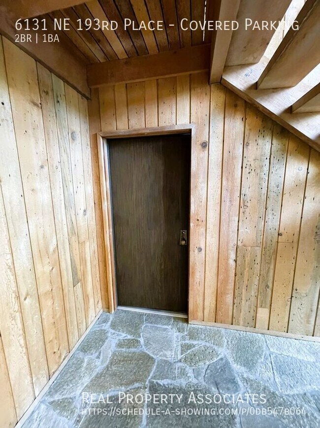 Building Photo - 6131 NE 193rd Pl