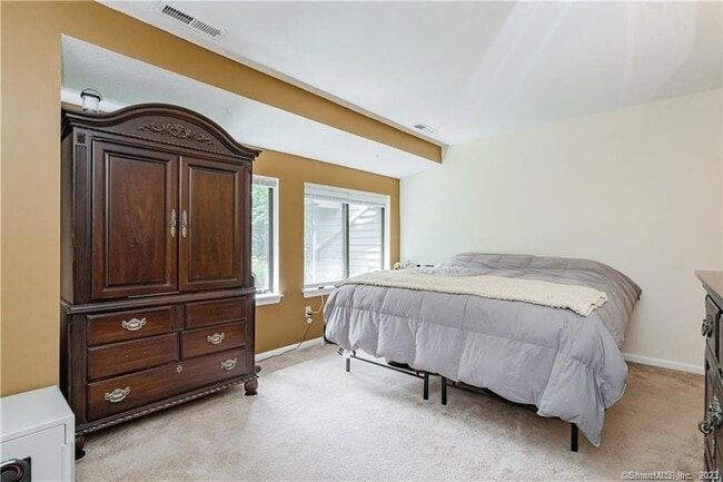 Building Photo - 128 Conestoga Way