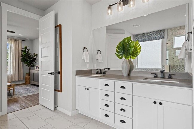 Building Photo - 6508 Velvet Leaf Ln