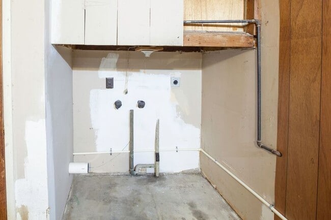 Building Photo - 3503 Loganwood Dr