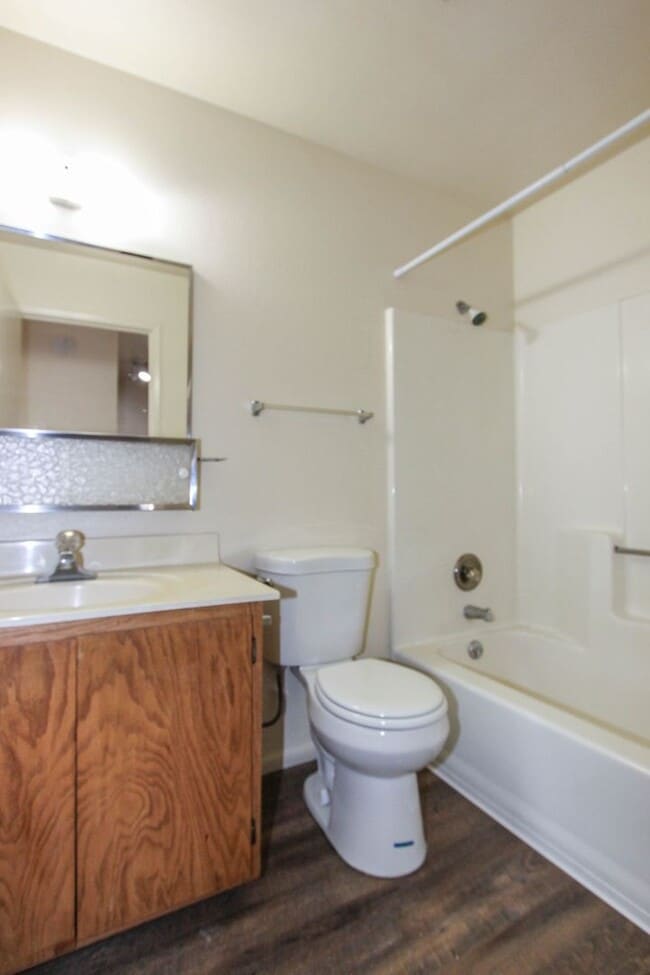 Building Photo - 4910 N Arnold Dr