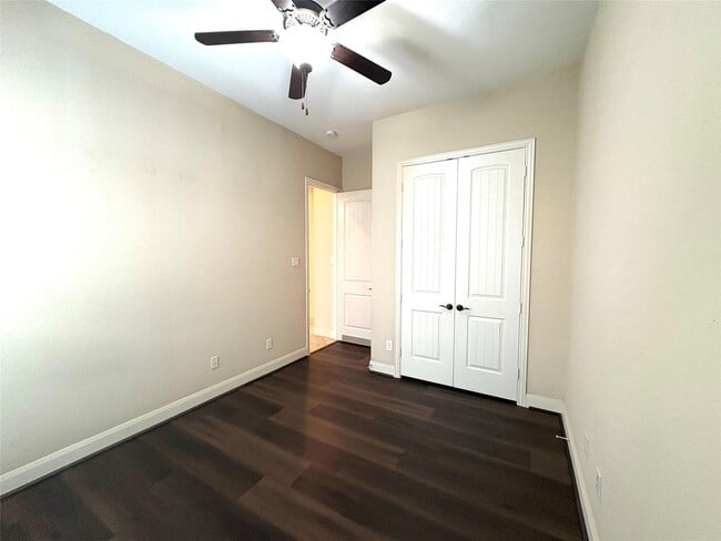 Building Photo - 21346 Huron Bend Dr