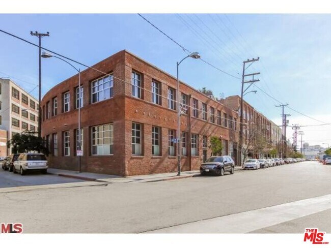 Building Photo - 500 Molino St