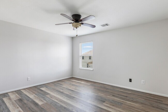 Building Photo - 9960 Cassowary Dr