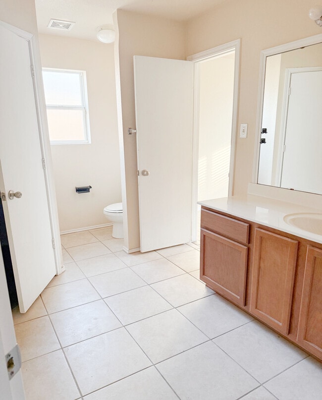 Building Photo - 3906 Jack Barnes Ave