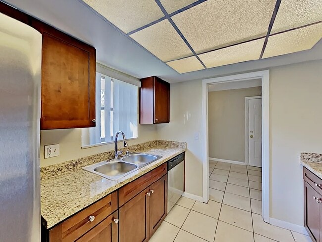 Building Photo - 2242 NE 62nd St