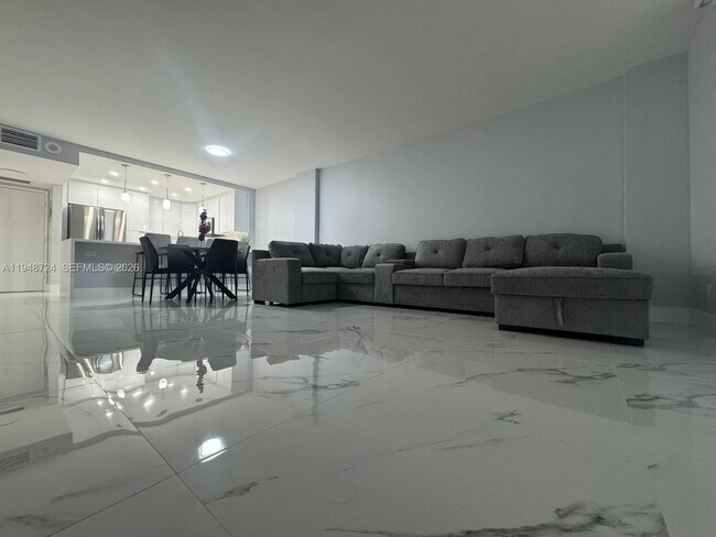 Building Photo - 3800 S Ocean Dr