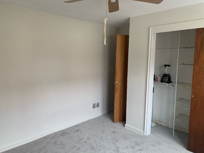 Building Photo - 735 Brandon Rd