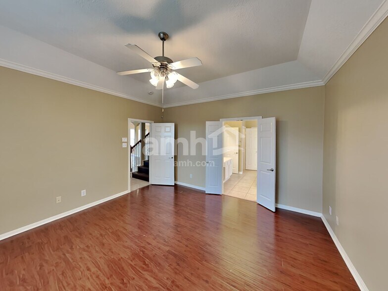 Building Photo - 25118 Auburn Terrace Dr