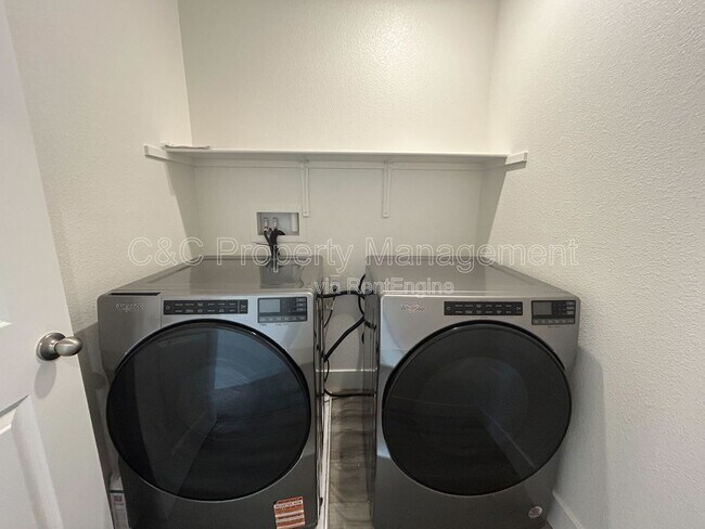 Building Photo - 158 Goldback St