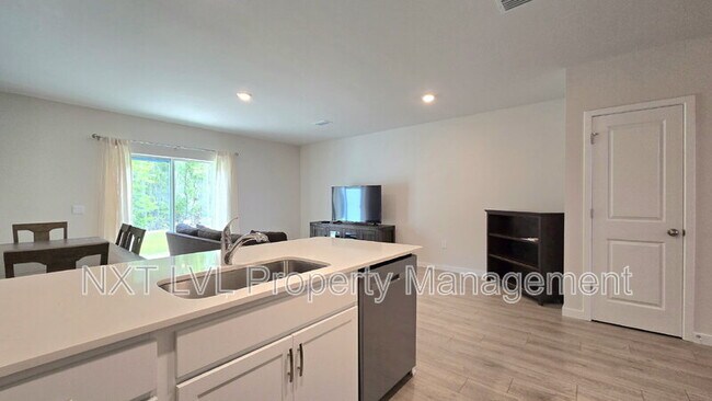 Building Photo - 8369 Everly Preserve Dr
