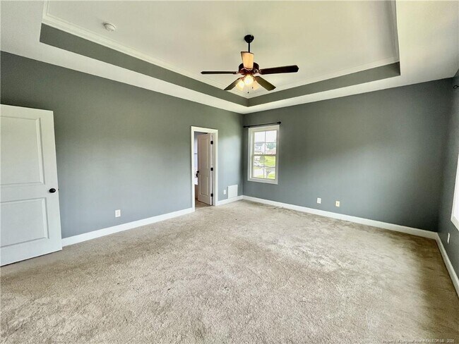 Building Photo - 4033 Hunting Path Dr