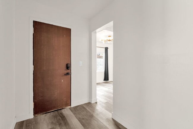 Building Photo - BRAND NEW EVERYTHING IN UPTOWN/BILTMORE AREA