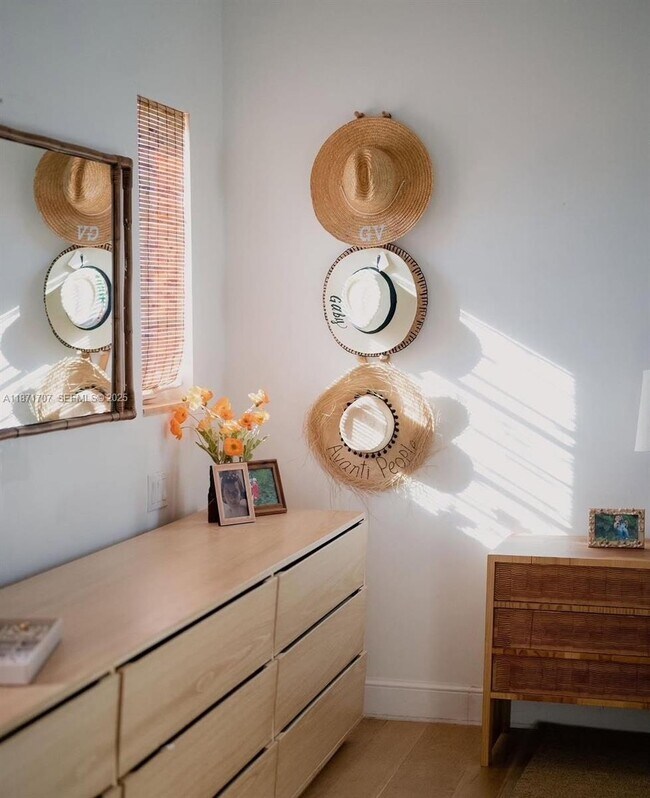 Building Photo - 375 Plymouth Rd