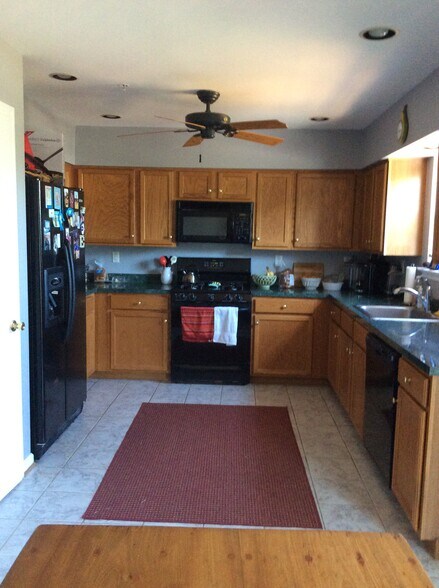 Building Photo - 341 Cedar Waxwing Dr