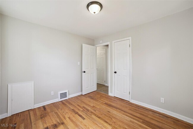 Building Photo - 15705 Fernway Dr