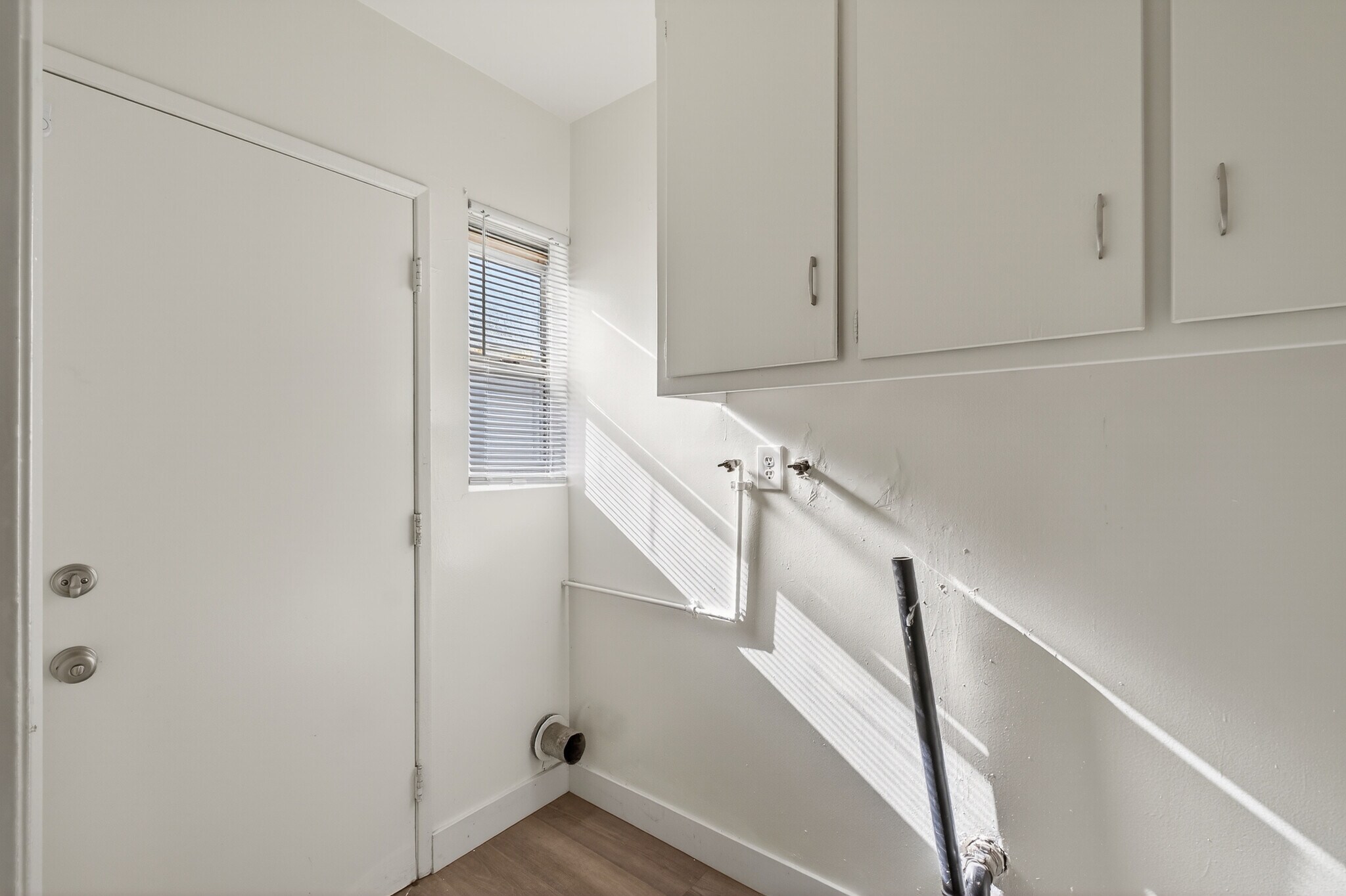 Building Photo - 25218 Loytan St