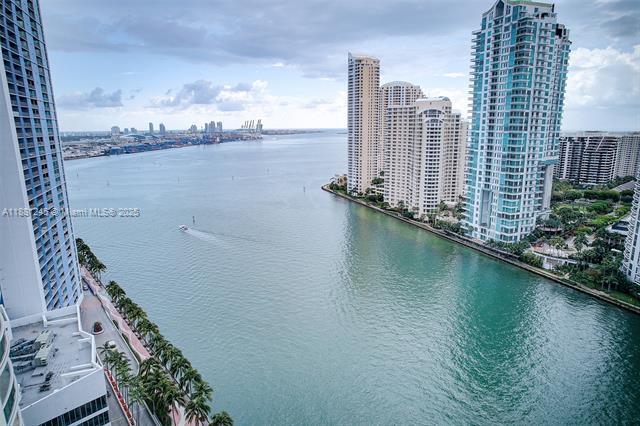 Building Photo - 300 S Biscayne Blvd