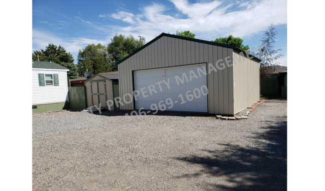 Building Photo - 9805 RUDIO