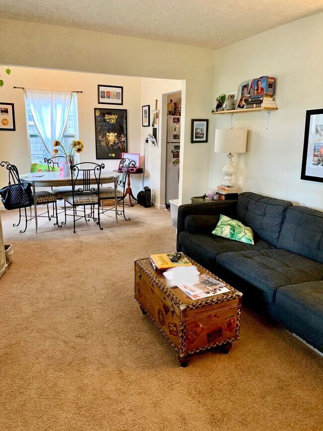 Building Photo - Normaltown Area Home! Available August 2026