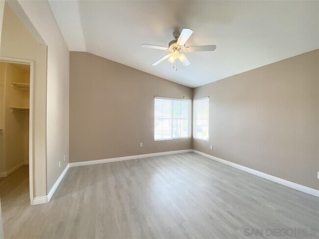 Building Photo - 11577 Compass Point Dr N