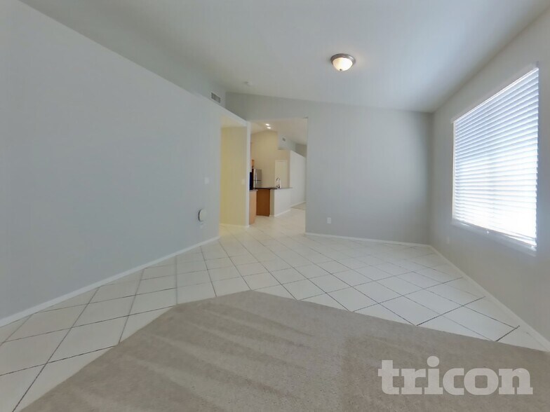 Building Photo - 2031 S Alicia