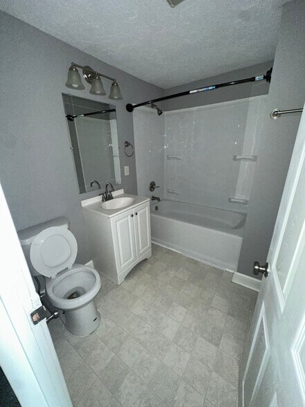 Bathroom 2 - 21 Girard Ave