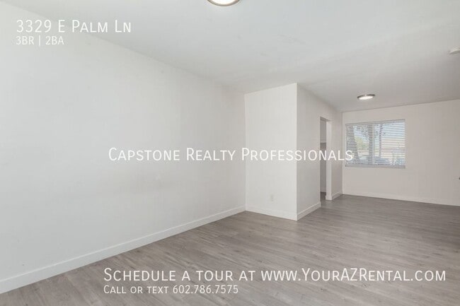 Building Photo - 3329 E Palm Ln