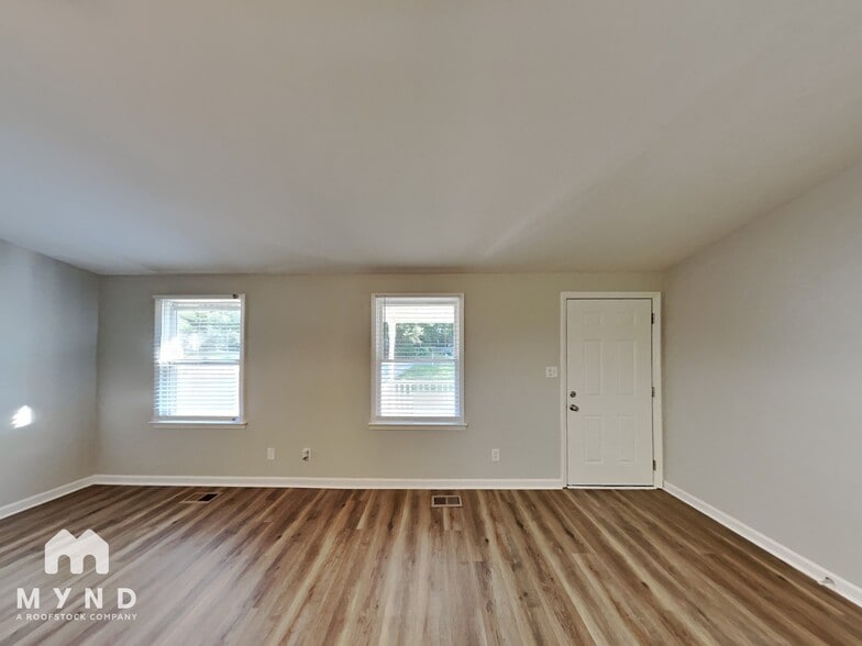 Building Photo - 2716 Goshawk Ln