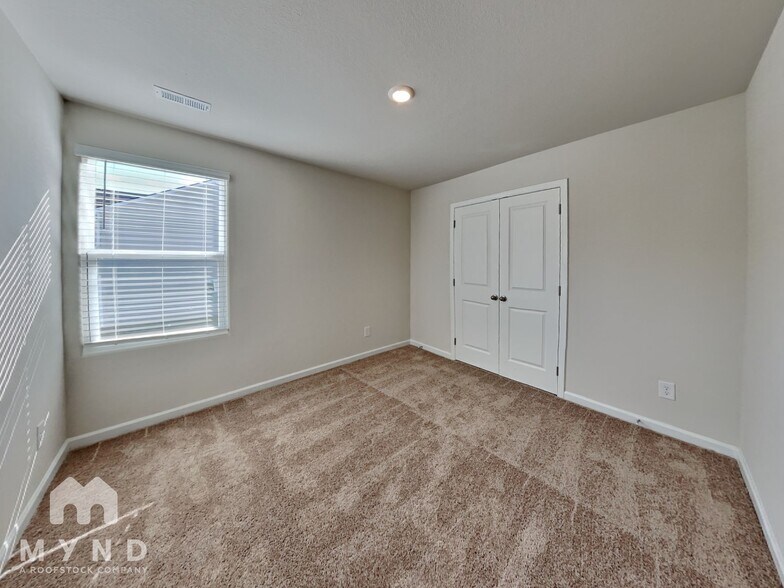 Building Photo - 108 Taverners Ln