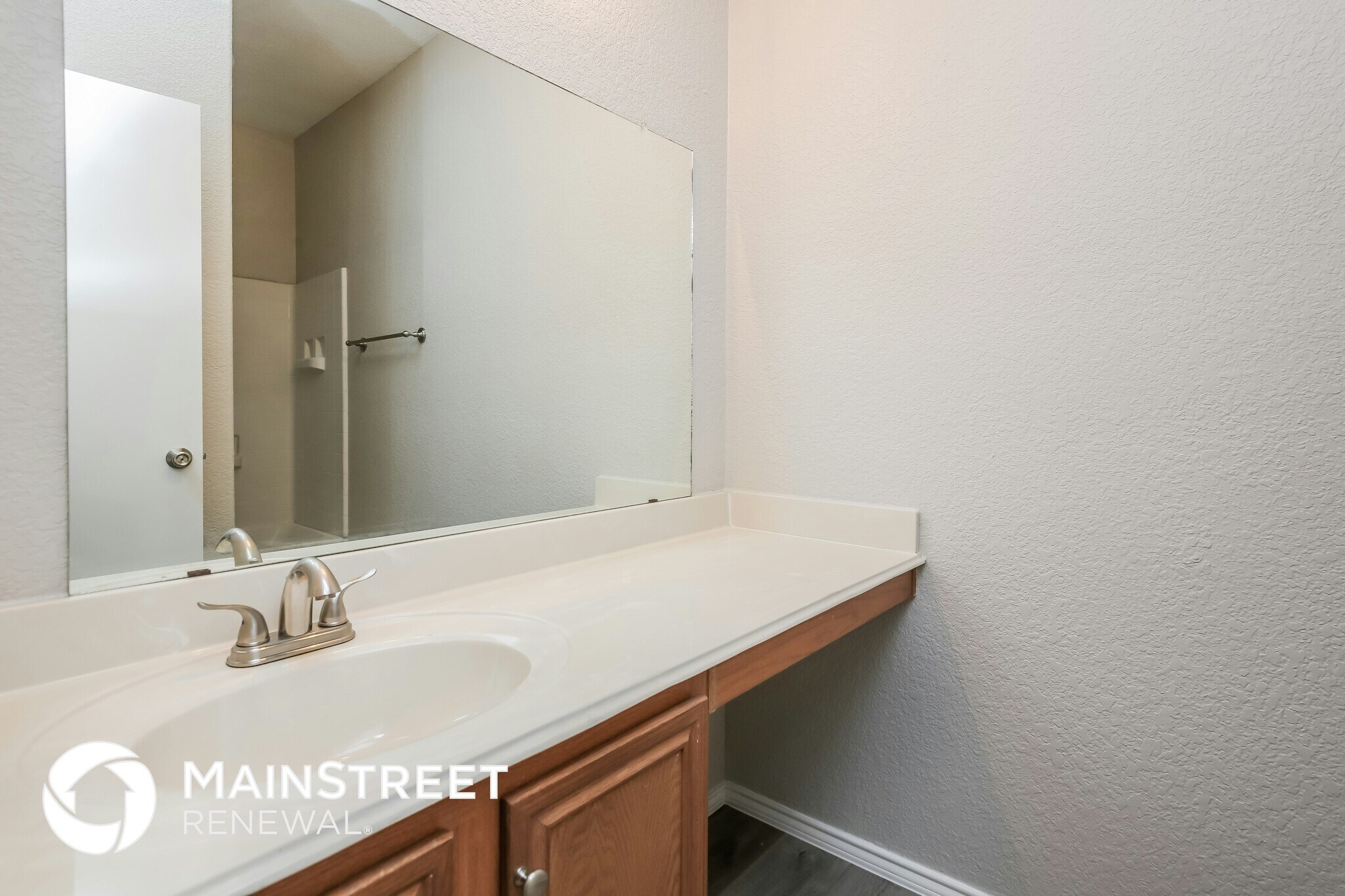 Building Photo - 533 Crown Oaks Dr