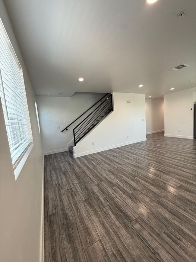 Building Photo - LANFRANCO(3743)