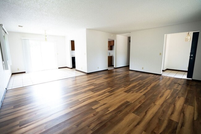 Building Photo - Single Level Home in McKinelyville