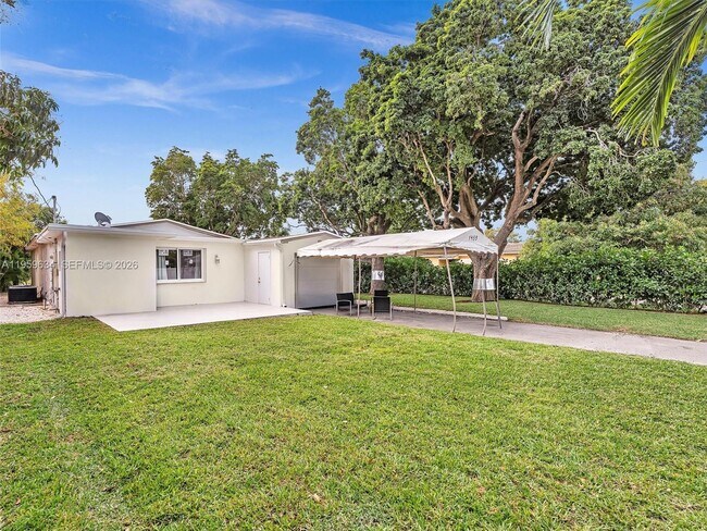 Building Photo - 1459 Rodman St