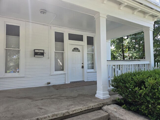 Building Photo - 1228 Virginia Blvd