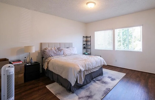 Building Photo - 3735 San Remo Dr